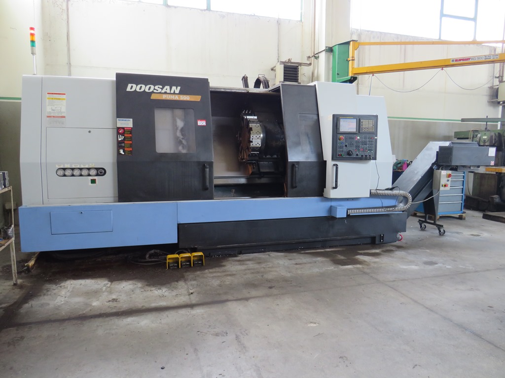 DOOSAN puma 500  2008